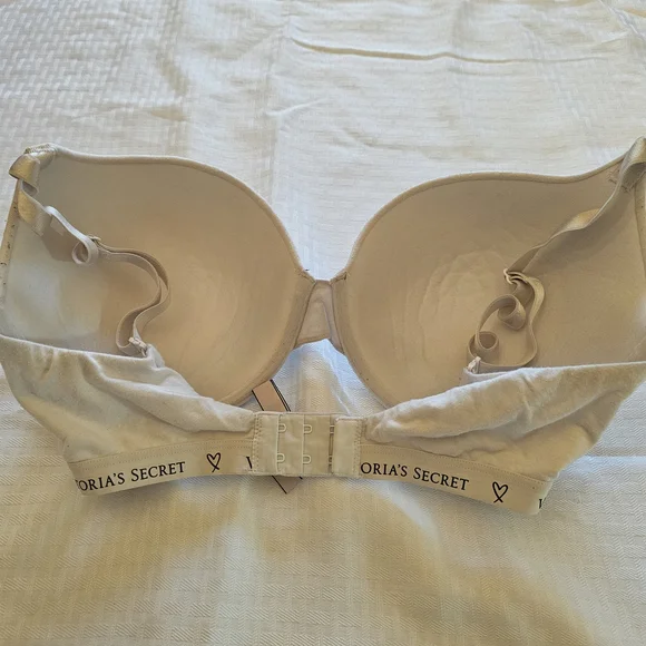 Victoria’s Secret T-Shirt Push-Up Full Coverage Bra • 34DDD • White - Picture 3 of 4